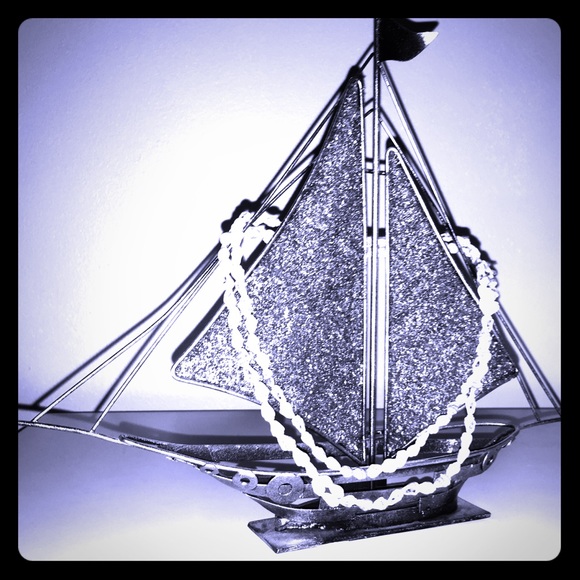 Necklace Costume Jewelry - Picture 5 of 8